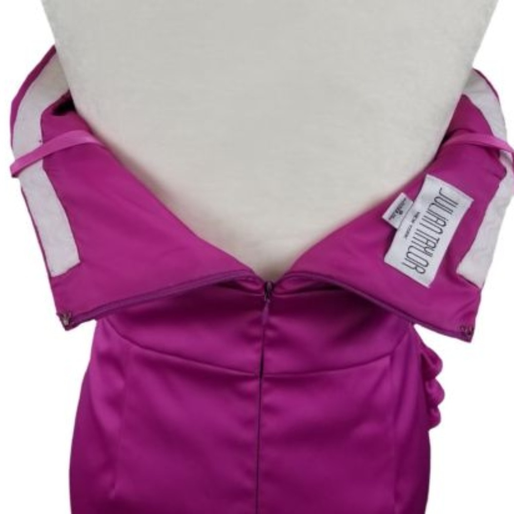 DRESS  Size 8 - Picture 6 of 8